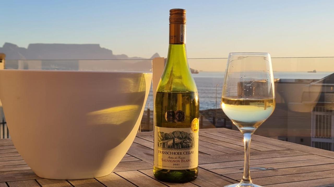 2Whitewaters Bloubergstrand Homestay Esterno foto